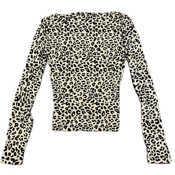 Orange Kiss - Leopard Print Ruched Front Top - Picture 3 of 6